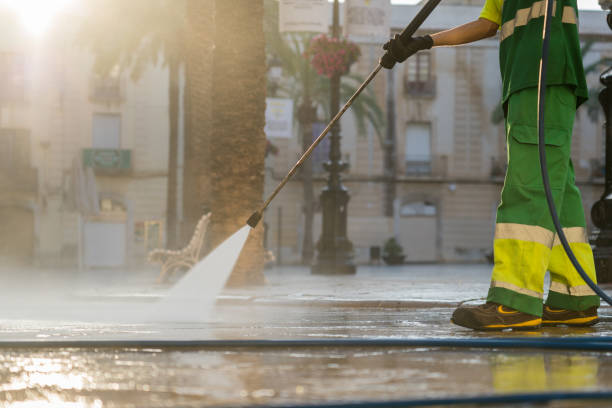 Best Pool Deck Cleaning  in Geistown, PA